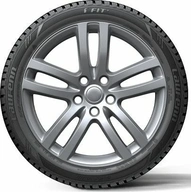 Laufenn I FIT+ LW31 225/40 R18  92V XL